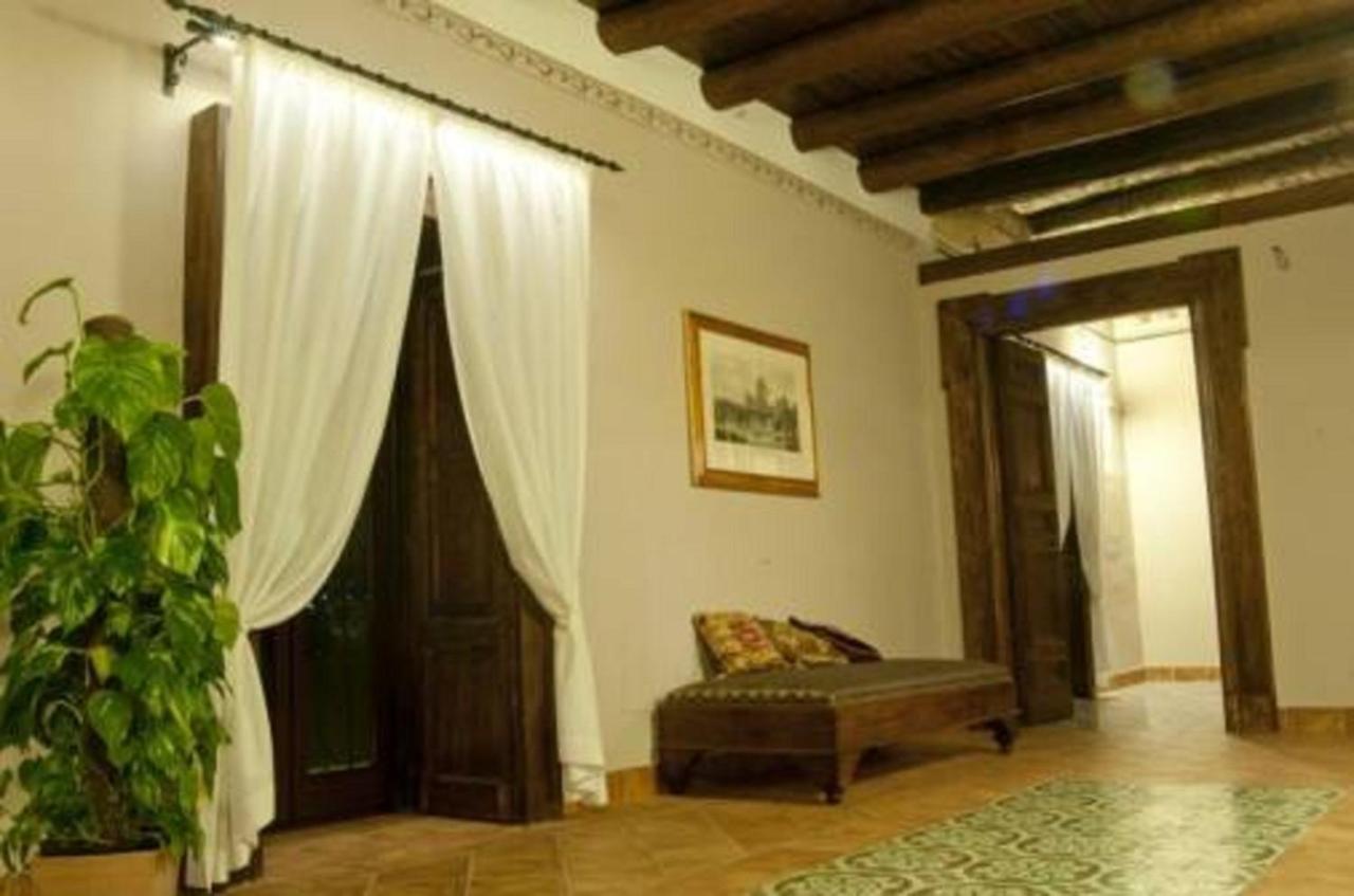 Castello Di Casapozzano Bed and Breakfast Aversa Εξωτερικό φωτογραφία
